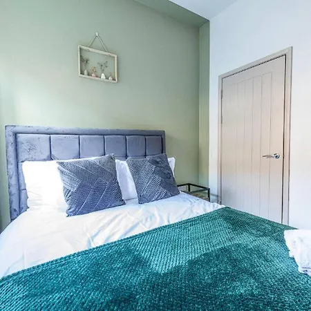 公寓 Cosy Upnor House With Free Parking By Prescott Apartments