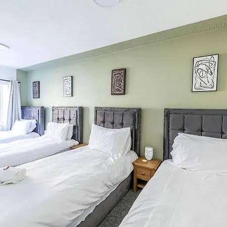 Апартаменти Centralised Upnor House With Free Parking By Prescott Apartments Бристоль