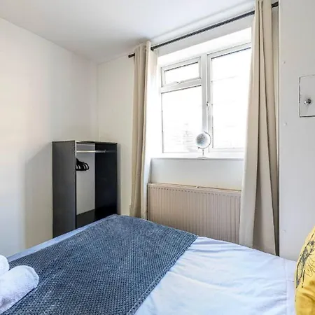 Centralised Upnor House With Free Parking By Prescott Apartments