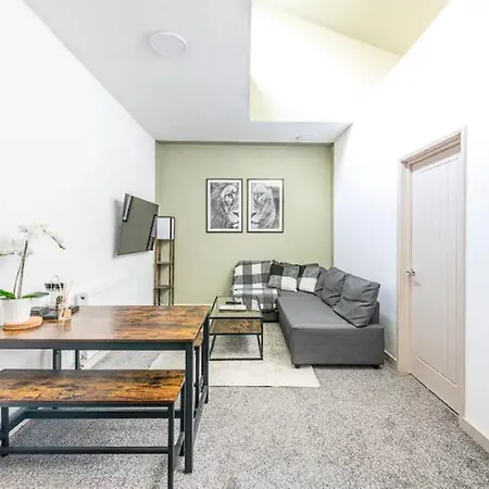 Contemporary Upnor House With 2 Free Parking By Prescott Apartment