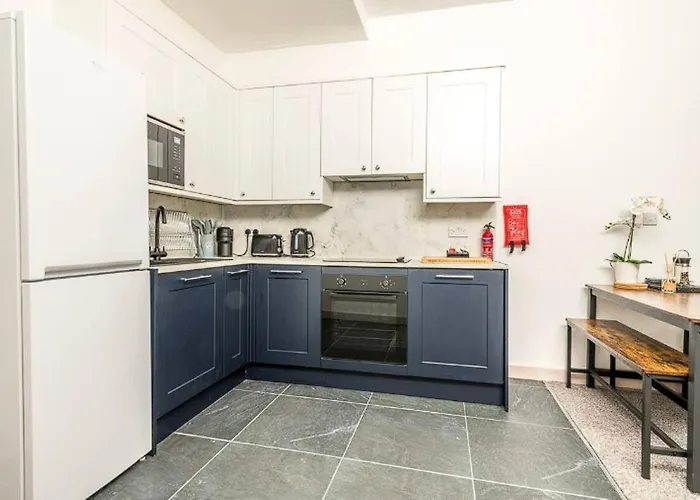 Spacious Upnor House With Free Parking By Prescott * Μπρίστολ