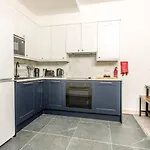 Upnor House-free Parking By Prescott * Bristol