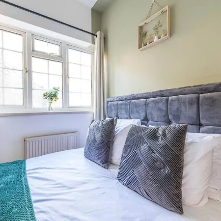Cosy Upnor House With Free Parking By Prescott Apartments Bristol