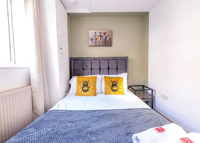 Upnor House-free Parking By Prescott *